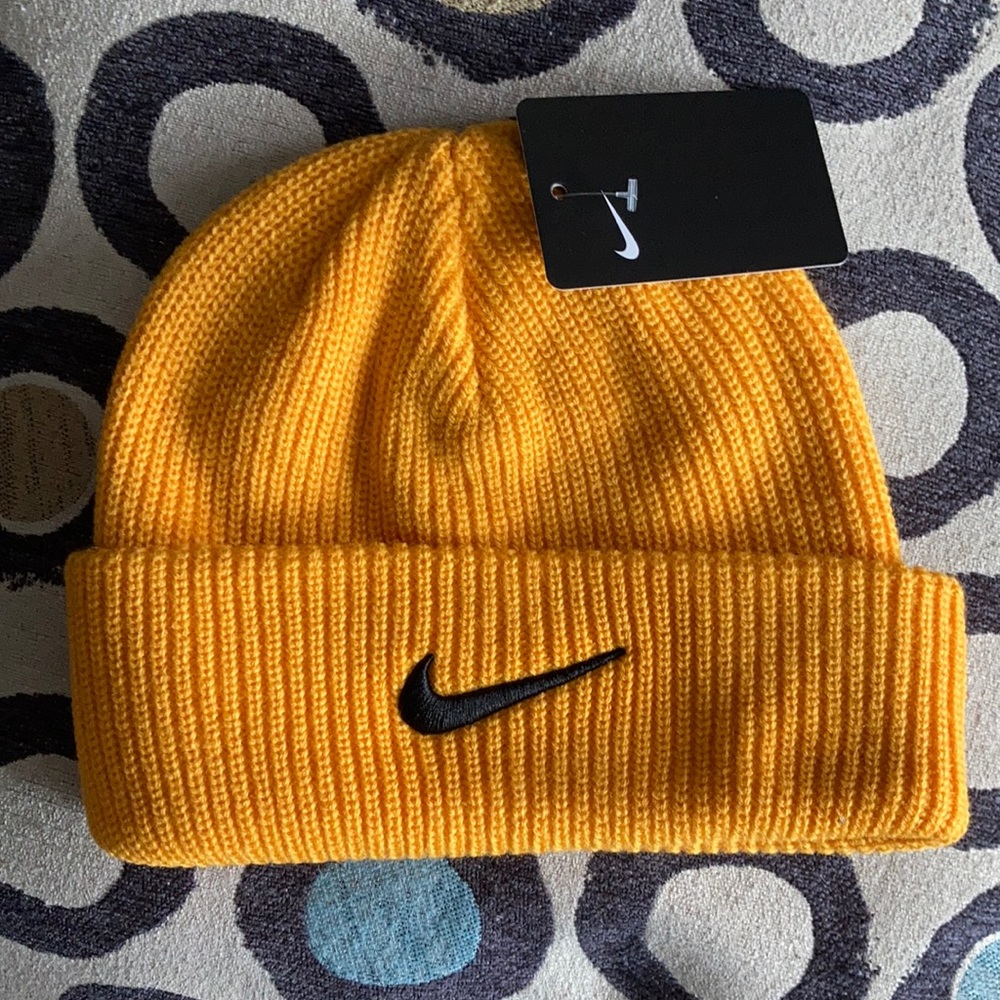 Men’s and women’s Nike beanie